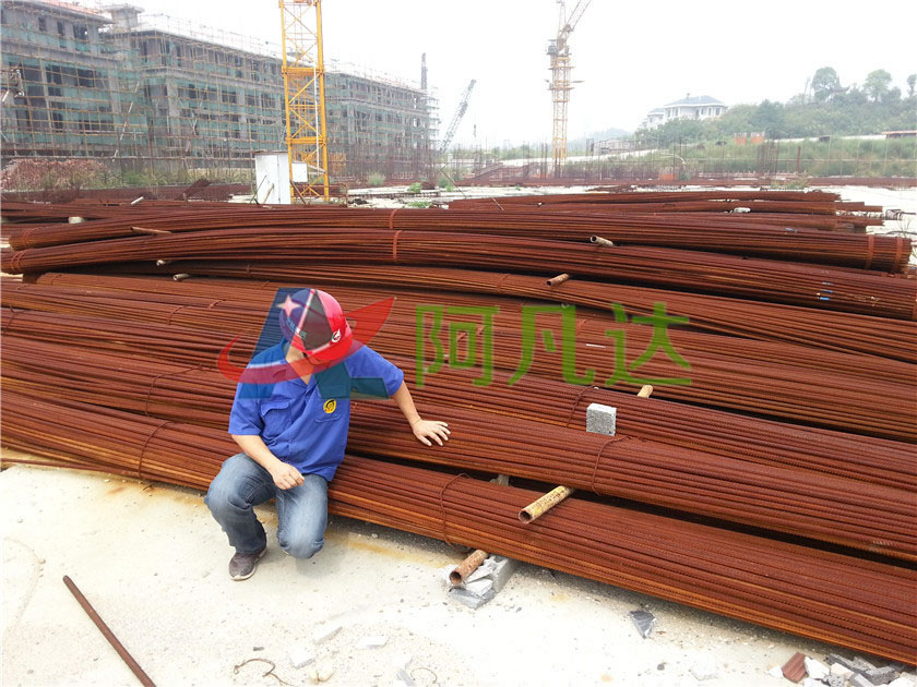 工程鋼筋除銹劑使用現(xiàn)場